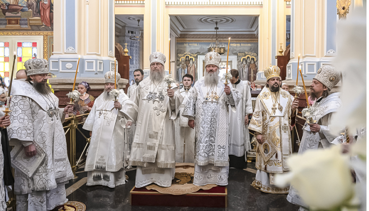 Всенічне бдіння в кафедральному соборі Алма-Ати. Фото: lavra.ua