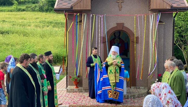 Митрополит Феодор во время освящения часовни в честь иконы Божией Матери «Неупиваемая Чаша». Фото: m-church.org.ua