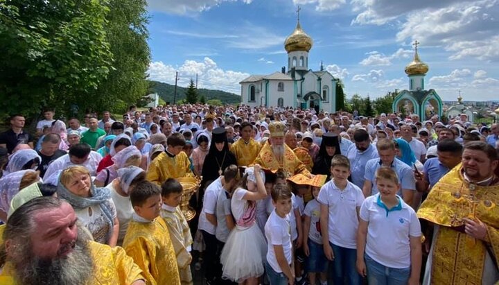 Престольный праздник Красногорского монастыря УПЦ в Мукачево. Фото: m-church.org.ua