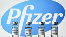 Глава Pfizer прогнозує введення щорічної ревакцинації від COVID