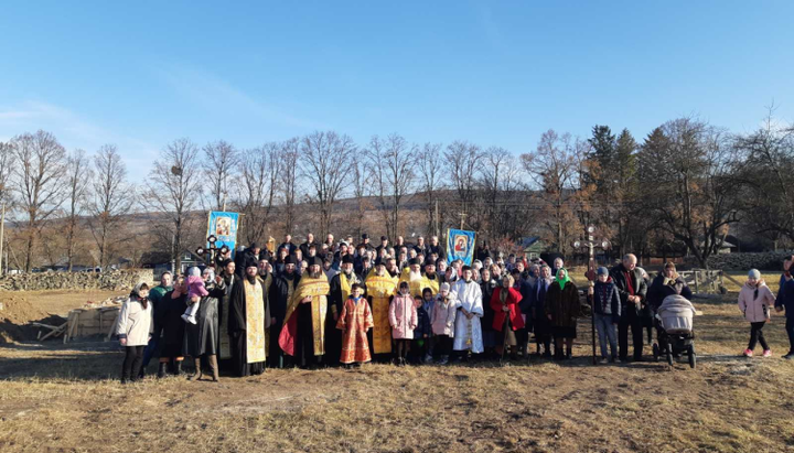 Громада УПЦ в Добринівцях. Фото: facebook.com/orthobuk