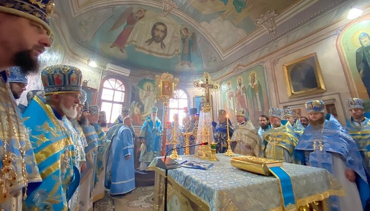 Літургія у Домбоцькому монастирі. Фото: m-church.org.ua