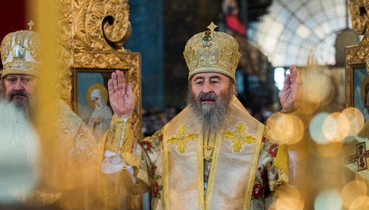 Предстоятель УПЦ очолив престольне свято у Свято-Варваринському храмі