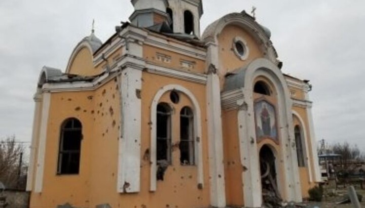 В Малине из-за обстрелов частично разрушена Свято-Покровская Церковь. Фото: delo.ua