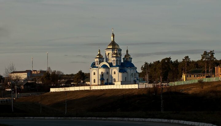 Власти Нетешина предложили местным священникам перейти в УПЦ. Фото: progoroda.com