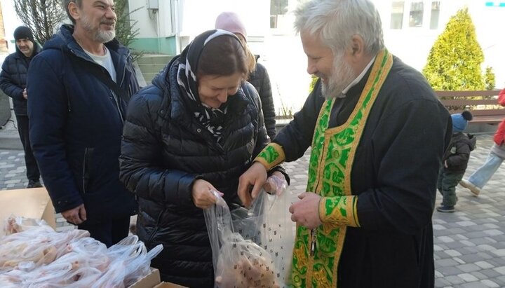 У Києві парафії Голосіївського благочиння УПЦ підтримують нужденних