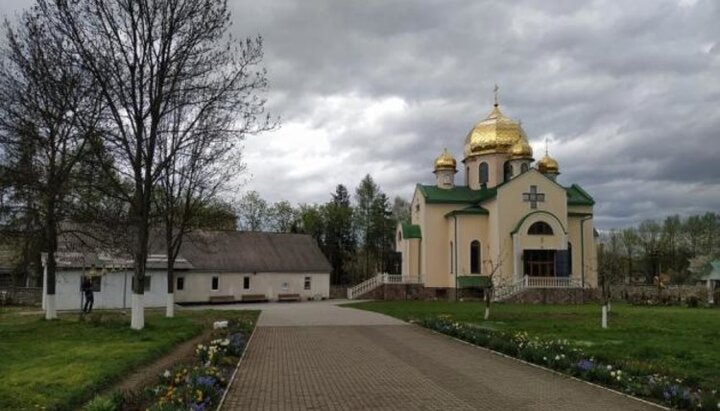 В Івано-Франківській єпархії спростували перехід громади собору УПЦ до ПЦУ