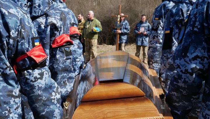 У чотирьох єпархіях УПЦ відспівали воїнів