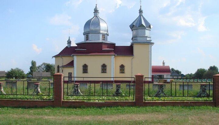 Храм УПЦ в честь Николая Чудотворца в селе Ветлы. Фото: lyubeshiv.rayon.in.ua