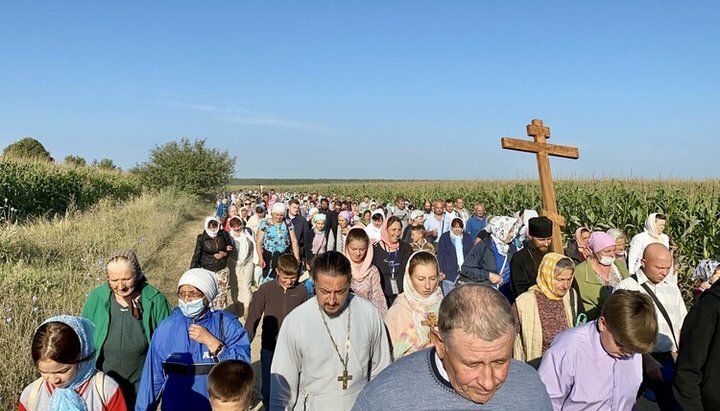 Через війну скасували традиційну хресну ходу в Іосафатову долину