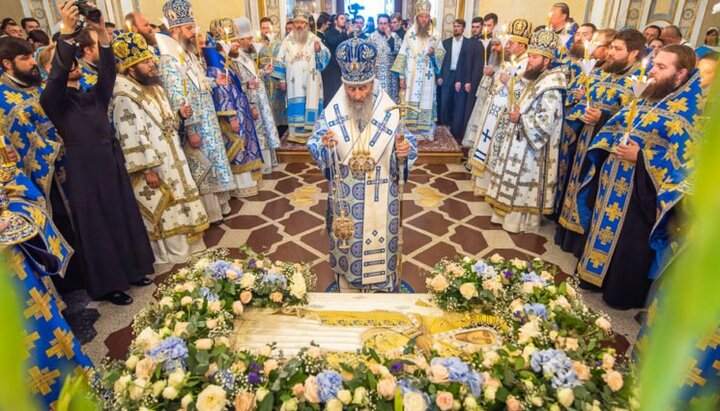 Блаженніший очолив чин погребіння Плащаниці Божої Матері