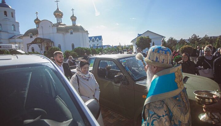 В Покровском скиту Одесской епархии освятили автомобили для ВСУ и медиков. Фото: Информационный отдел Одесской епархии УПЦ