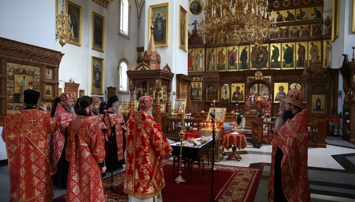 Отпевание Зинаиды Дёмушкиной. Фото: svlavra.church.ua