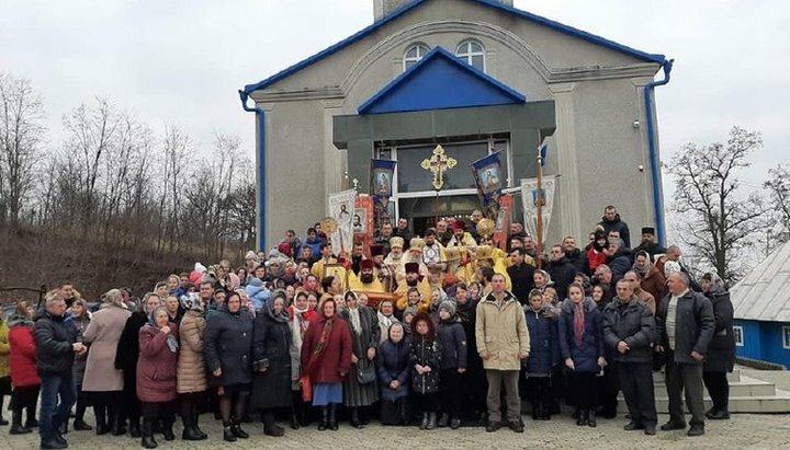 Коли вже правоохоронці врешті припнуть тих пцушних рейдерів?!