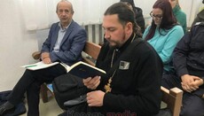 Священник выиграл суд у активиста, избившего его за отказ переходить в ПЦУ