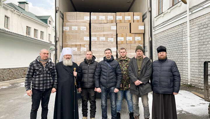 Києво-Печерська лавра передала партію медикаментів для ЗСУ