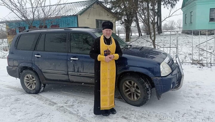 Придбаний Хмельницькою єпархією автомобіль. Фото: facebook.com/khmeparhiya