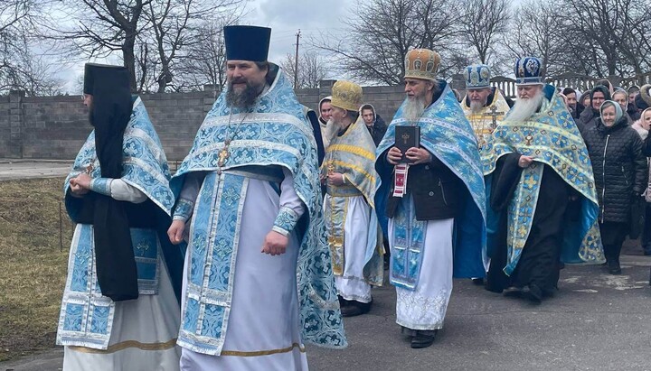 У Рівненській єпархії пройшла хресна хода на честь чудотворної ікони