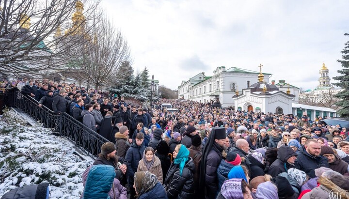 Есть назначенный козел отпущения – УПЦ, его и будут пинать