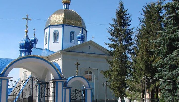 Храм Різдва Богородиці у місті Баранівка, Житомирської області. Фото: church-2366.site