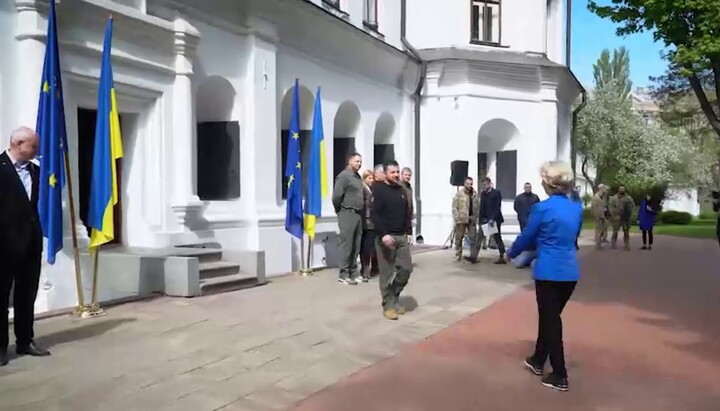 Зустріч Володимира Зеленського з Урсулою фон дер Ляйєн. Фото: скріншот відео на Telegram-каналі Президента України