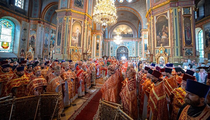 Святкова літургія в харківському Благовіщенському соборі УПЦ. Фото: eparchia.kharkov.ua