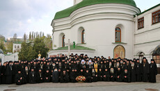 Lavra brethren addresses Met. Pavel held in pre-trial detention centre