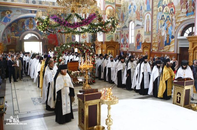 У пам'ять про трагедію в Одесі митрополит Агафангел відправив панахиду у Свято-Успенському Одеському чоловічому монастирі