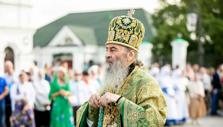 Предстоятель УПЦ на литургии в праздник преподобного Антония Печерского. Фото: news.church.ua