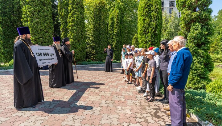 Черкаська єпархія зібрала гроші для дітей із онкологічним діагнозом. Фото: cherkasy.church.ua