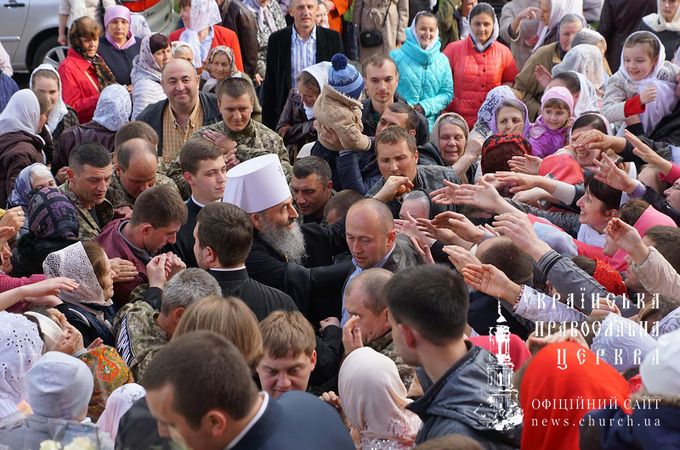 Предстоятель УПЦ перебуває з архіпастирським візитом на Буковині