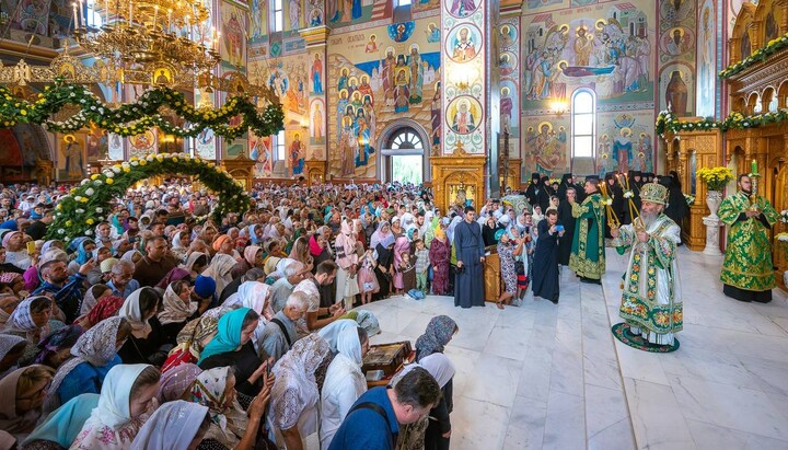 Блаженніший Митрополит Онуфрій на літургії в Одеському Успенському монастирі. Фото: news.church.ua