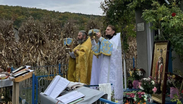 Літургія в Васловівцях. Фото: facebook.com/orthobuk