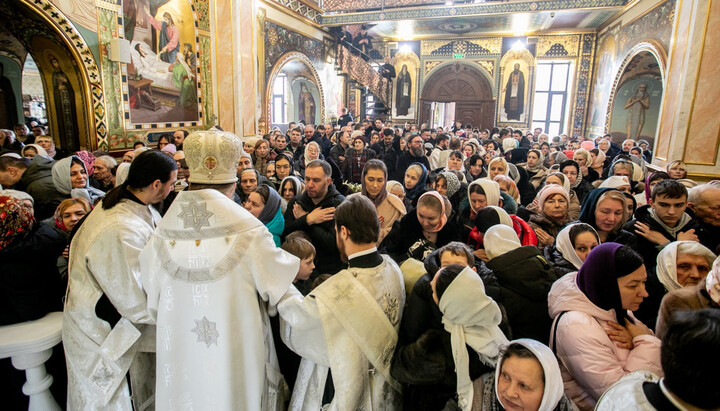 Святкова літургія у Києво-Печерській лаврі. Фото: facebook.com/MitropolitAntoniy