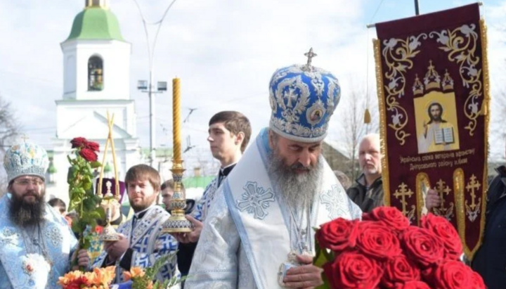 Предстоятель вшанував пам'ять загиблих воїнів-інтернаціоналістів. Фото: УПЦ