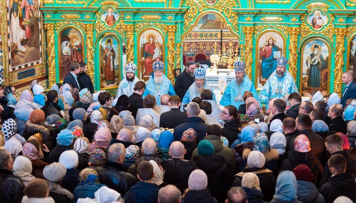 Божественна літургія у лаврському храмі преподобного Агапіта Печерського. Фото: news.church.ua