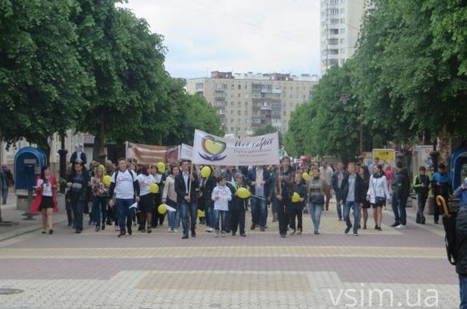 У Хмельницькому пройшов 5-тисячний марш проти легалізації «одностатевих союзів»