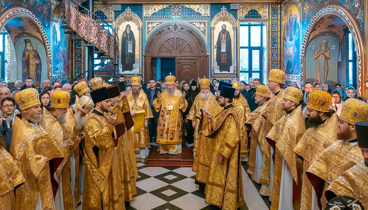 Літургія в Агапітському храмі Лаври. Фото: пресслужба УПЦ