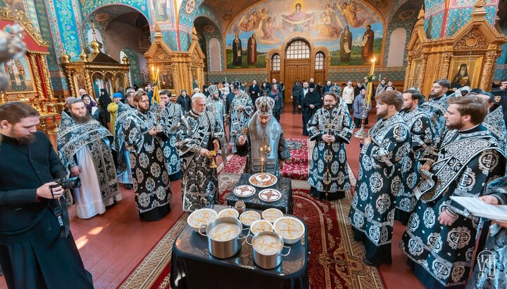 Блаженніший звершив особливий молебень із каноном великомученику Феодору Тирону. Фото: news.church.ua