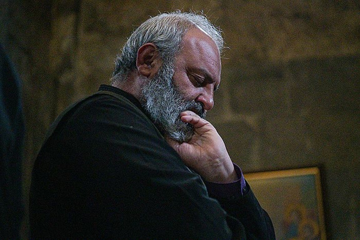 Armenian Archbishop: Ready to lead the country's government