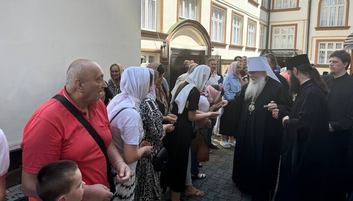 The visit of OCA Primate comes to end in Chernivtsi