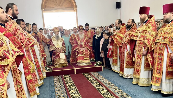 Romanian priests participate in celebrations at UOC monastery in Bukovyna