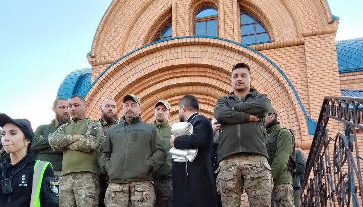 Захоплення храму в Боярці. Фото Перший козацький