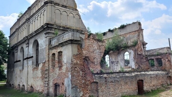 Синагога XVIII століття у Бродах. Фото: ЛОВА