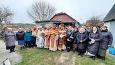 У Глухівцях на Вінниччині гнана парафія УПЦ відзначила престольне свято