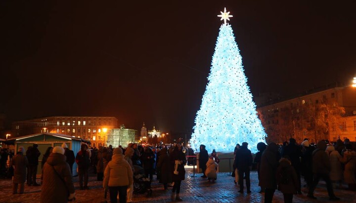 Різдвяна ялинка в Києві. Фото: телеграм-канал Віталія Кличка