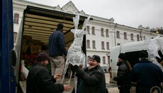 В Святогорскую лавру к празднику привезли помощь от православных с Буковины