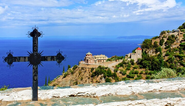 Mount Athos. Photo: Turnavigator