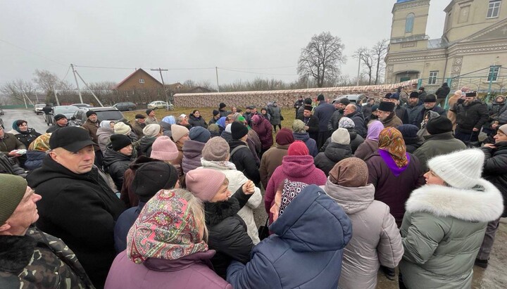 Збори територіальної громади в Старокостянтинові. Фото: Хмельницька єпархія