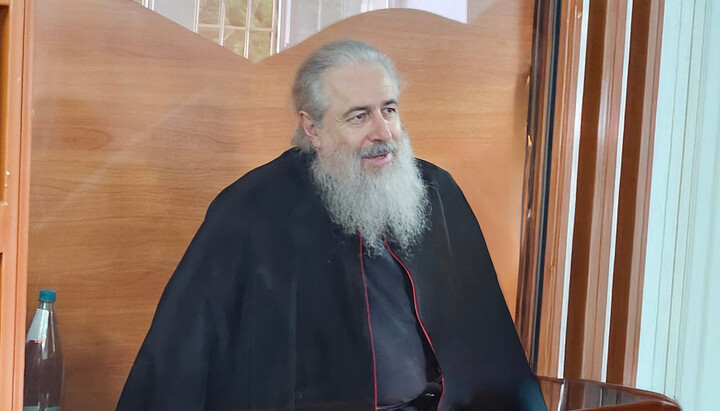 Metropolitan Arseniy in court. Photo: website of the Sviatohirsk Lavra